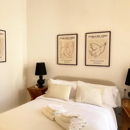 Piso Familiar Con Tres En La Goleta Malaga